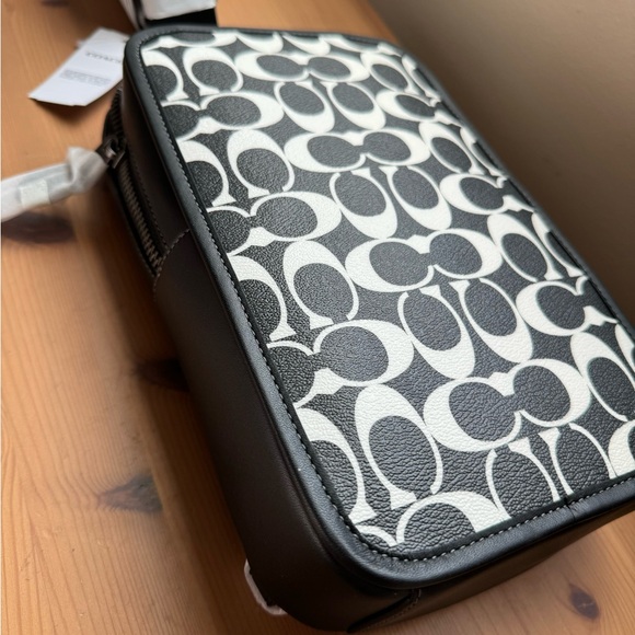 🥰coach Sullivan Pack In Signature Canvas - Picture 7 of 12